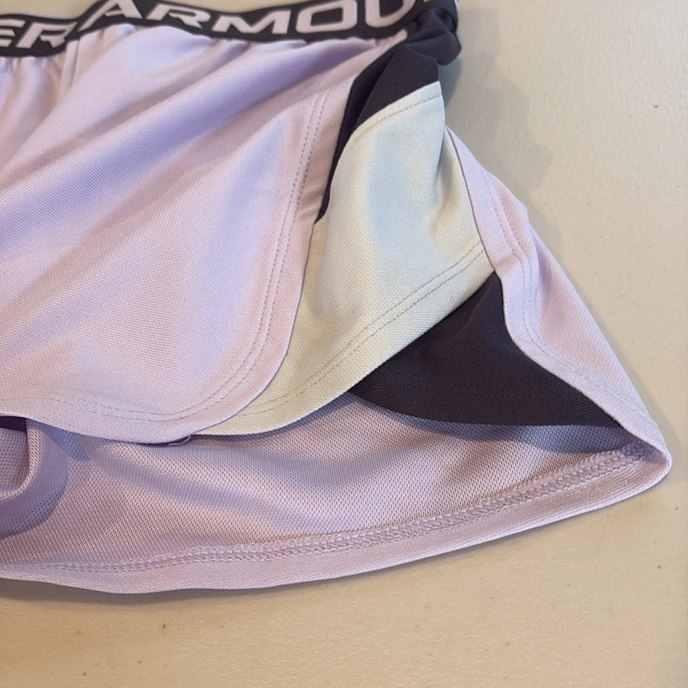 Set of 2!  Under Armour - Women's play up  Athletic Shorts. Size Small. - Picture 3 of 13